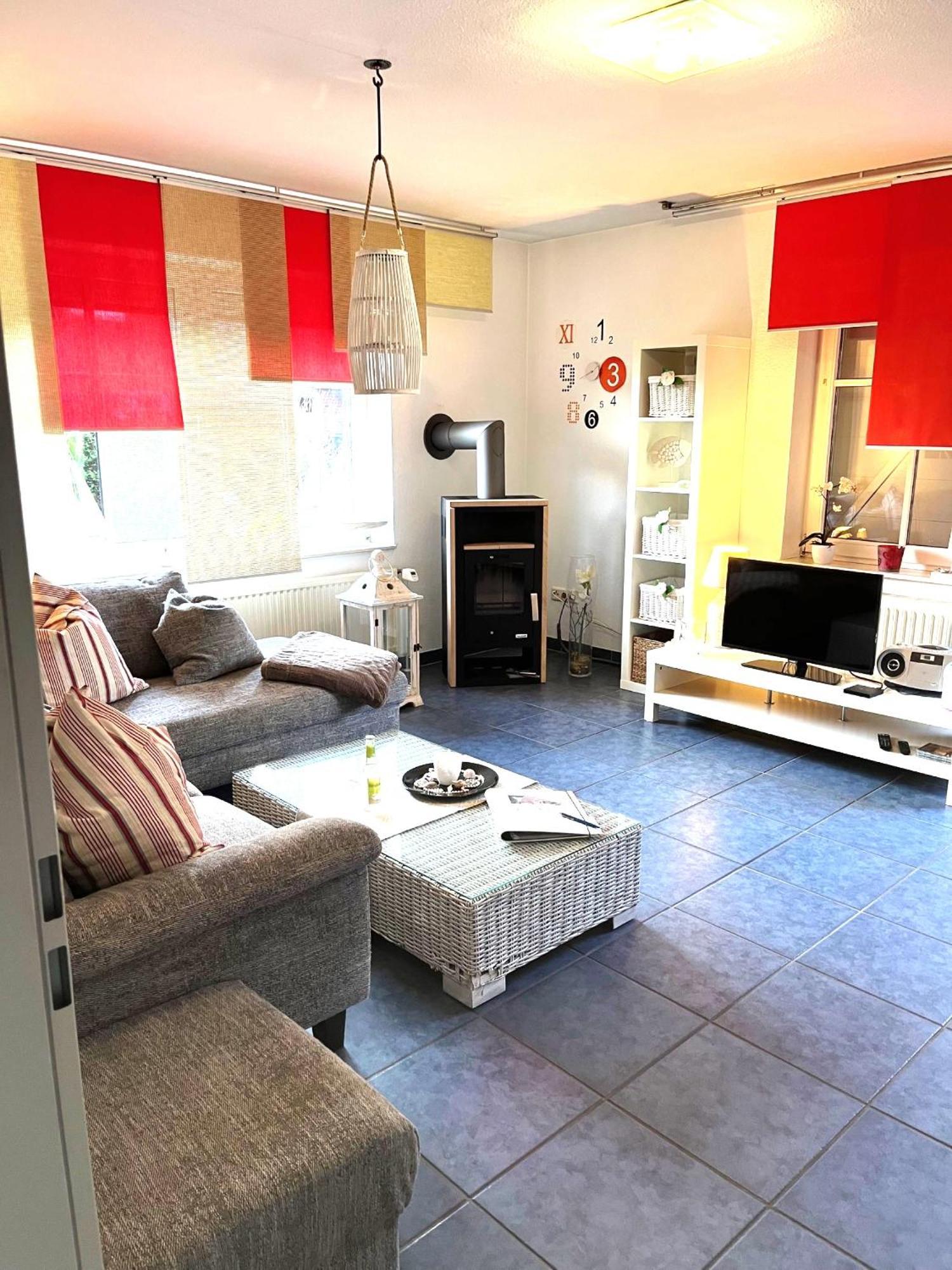 Ferienwohnung Haus Schwalbennest Eg Ditzum Exterior photo